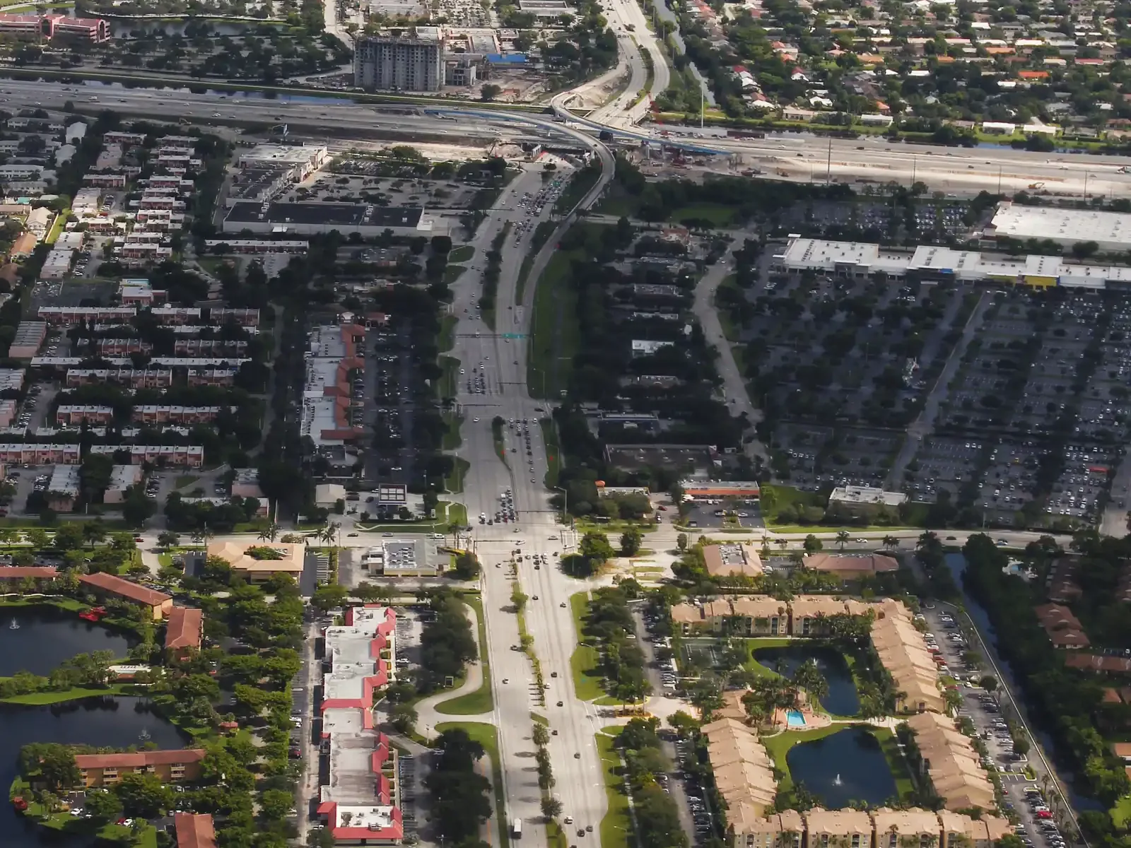 University Drive in Davie seen from the air, with I-595 and the Tower Shops at the top.